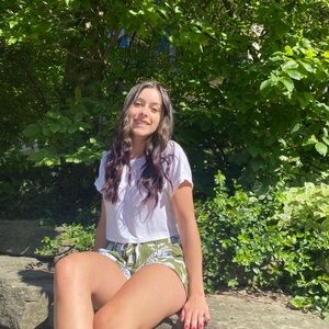 Meet your Posher, Elyse